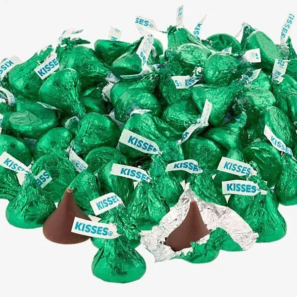 Hershey's Kisses Dark Green Foiled Milk Chocolate Candy: 400-Piece Bag 6 Hershey's Kisses Dark Green Foiled Milk Chocolate Candy: 400-Piece Bag - Image 4