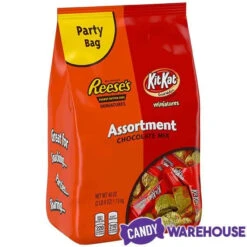 Reese's Peanut Butter Cups And Kit Kat Miniatures Bulk Candy: 2LB Bag -Candy World Shop reese s peanut butter cups and kit kat miniatures bulk candy 2lb bag candy warehouse 3