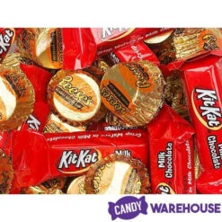 Reese's Peanut Butter Cups And Kit Kat Miniatures Bulk Candy: 2LB Bag -Candy World Shop reese s peanut butter cups and kit kat miniatures bulk candy 2lb bag candy warehouse 4
