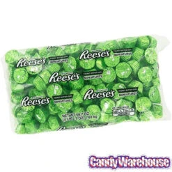 Reese's Peanut Butter Cups Miniatures - Kiwi Green: 200-Piece Bag -Candy World Shop reese s peanut butter cups miniatures kiwi green 200 piece bag candy warehouse 3